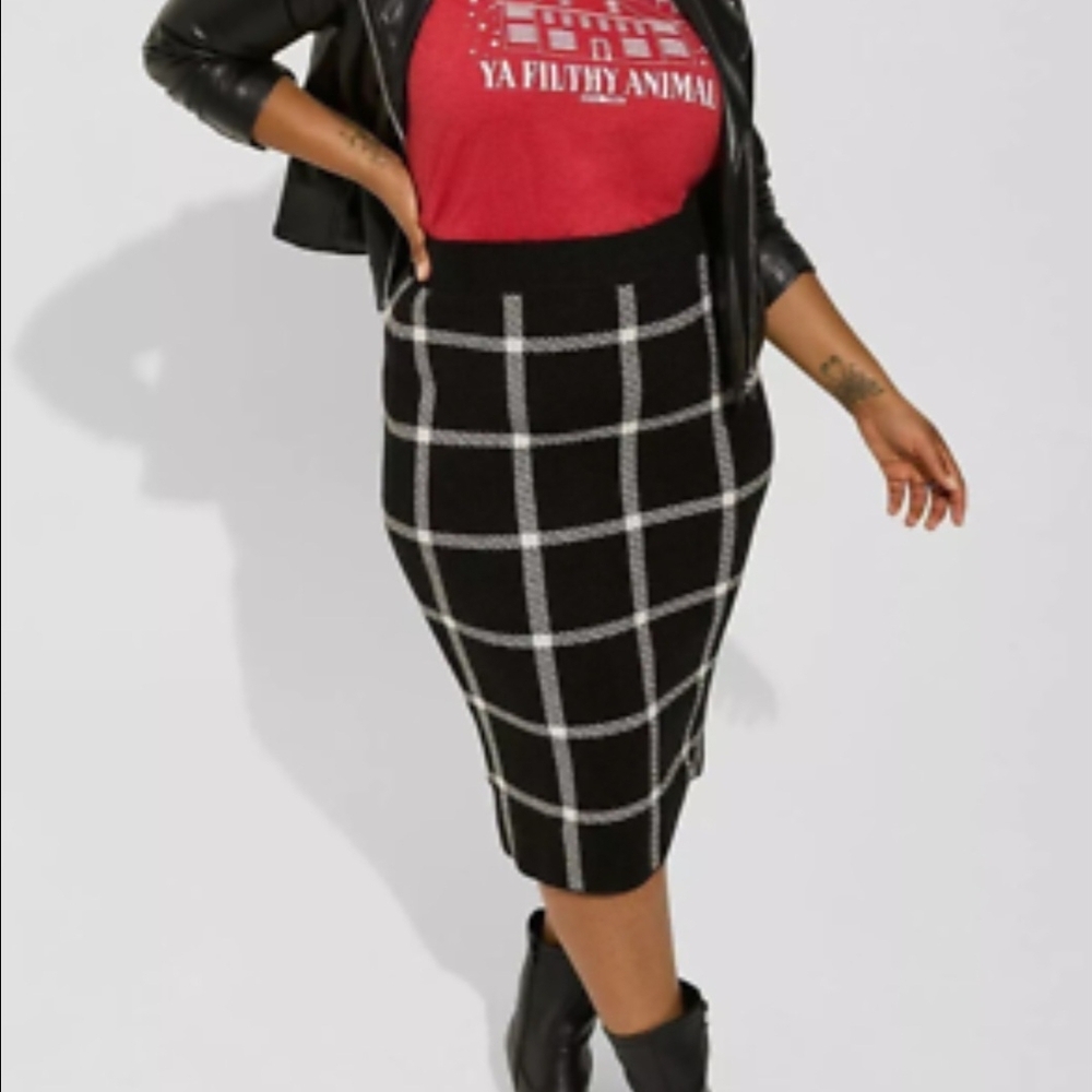 Torrid Black and White Checkered Pencil Skirt